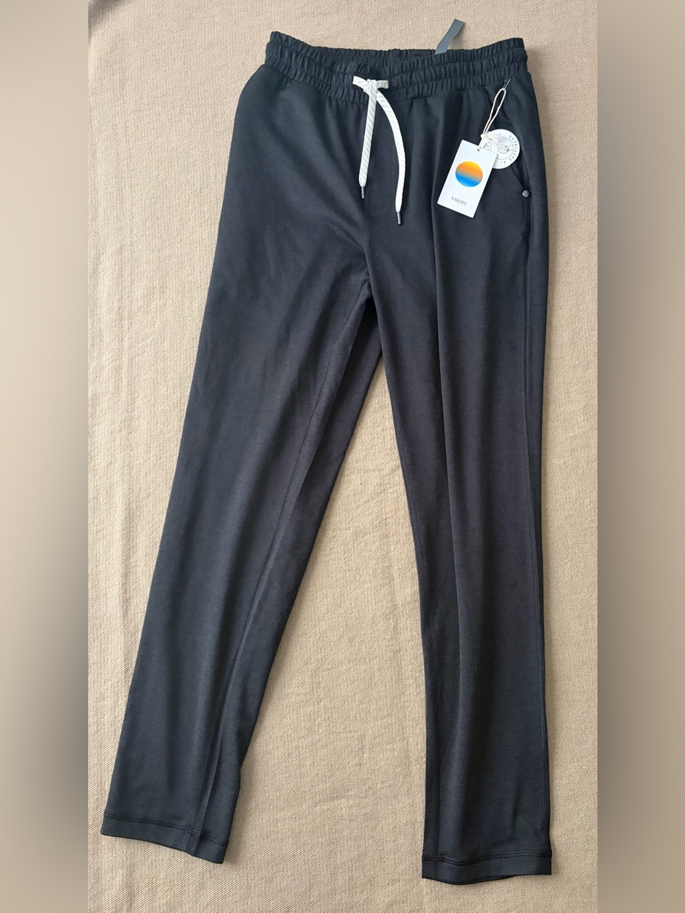 Vuori Ponto Performance Pant 30"
Black Heather V418 MENS size M NWT
